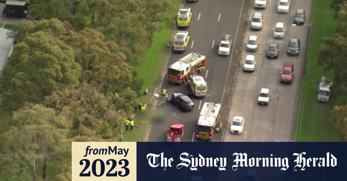 Video Major delays after Sydney crash